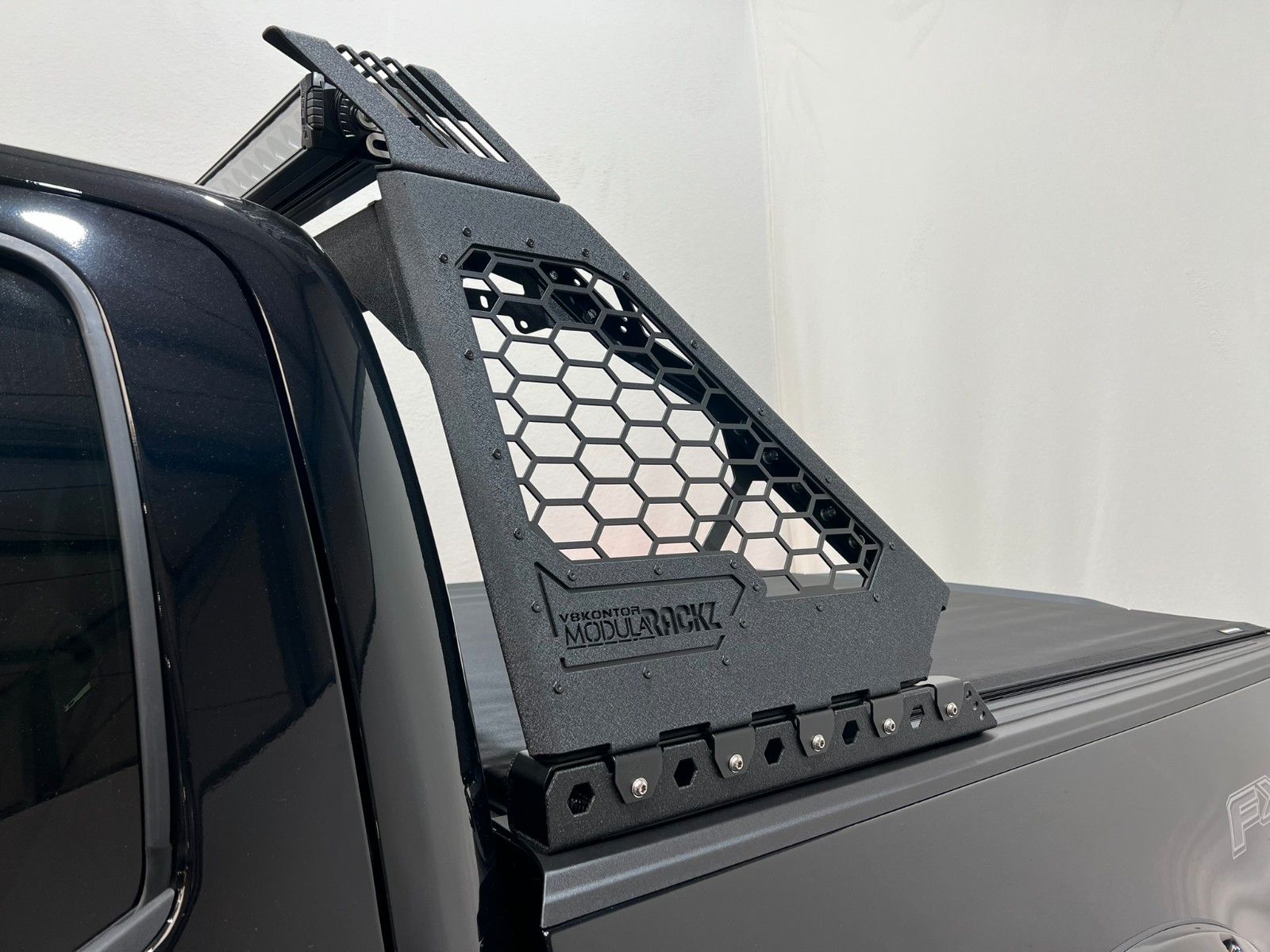 Fahrzeugabbildung Ford F-150 Lariat 5.0L V8  5,5"  MY25 * RTR UMBAU*