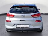 Hyundai i30 1.4 T-GDI Style Navi AHK Lenkradhzg. - Hyundai i30: Silber