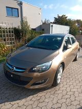 Opel Astra 1.4 Turbo mit neuem TÜV zu verkaufen - Opel: Verkaufen