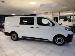 TOYOTA Proace (Verso) L2 Doppelkab. 6 Sitzer NAVI CAM