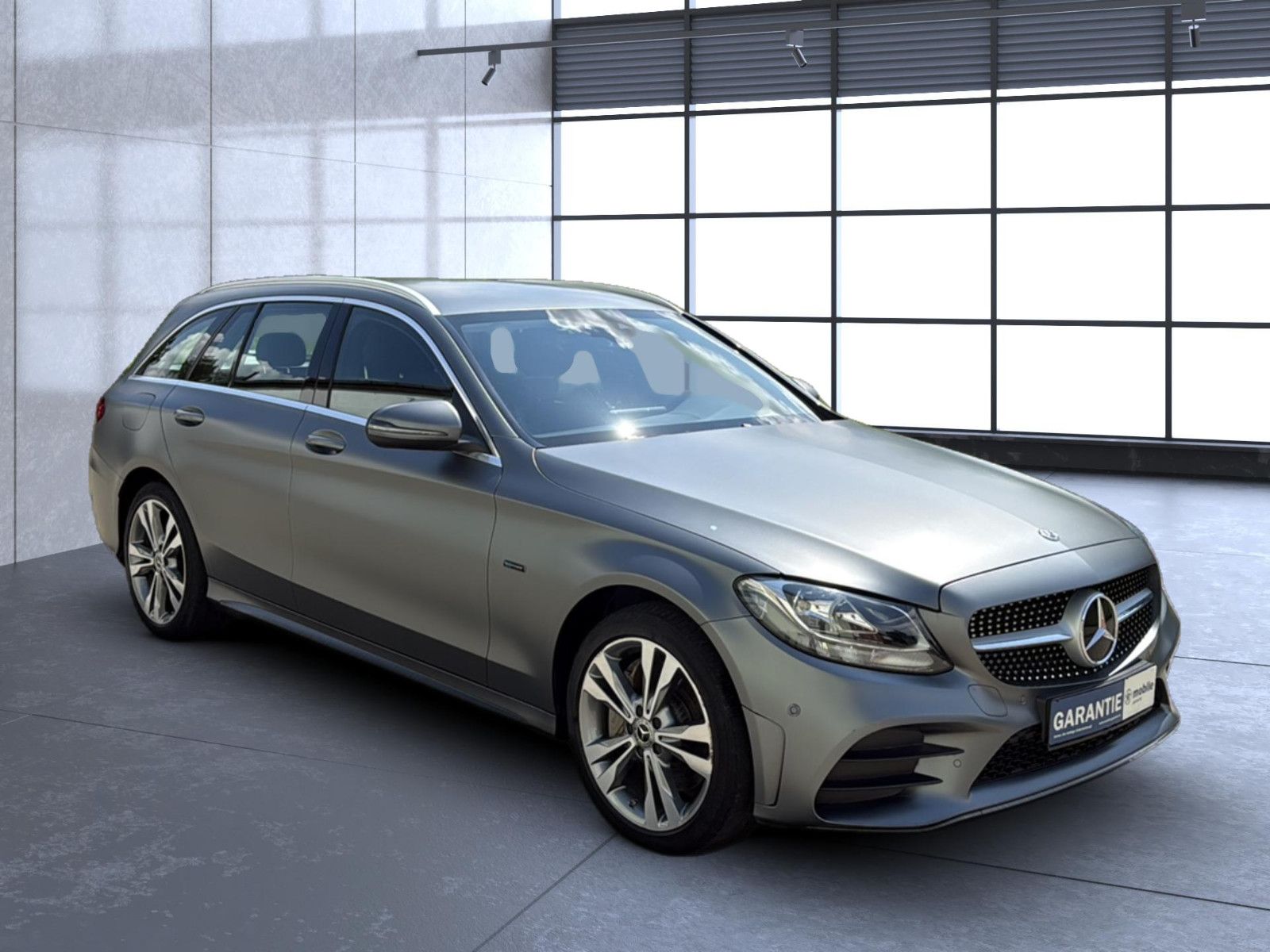 Fahrzeugabbildung Mercedes-Benz C 300 e T-Modell / unfallfrei/ AMG Line