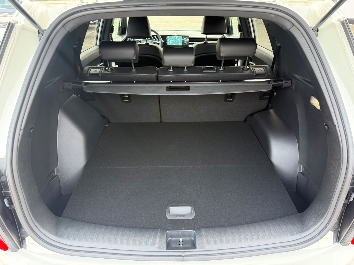 Fahrzeugabbildung KGM Torres Essential 1.5 AT Start-Stop SHZ+LHZ+Kamer