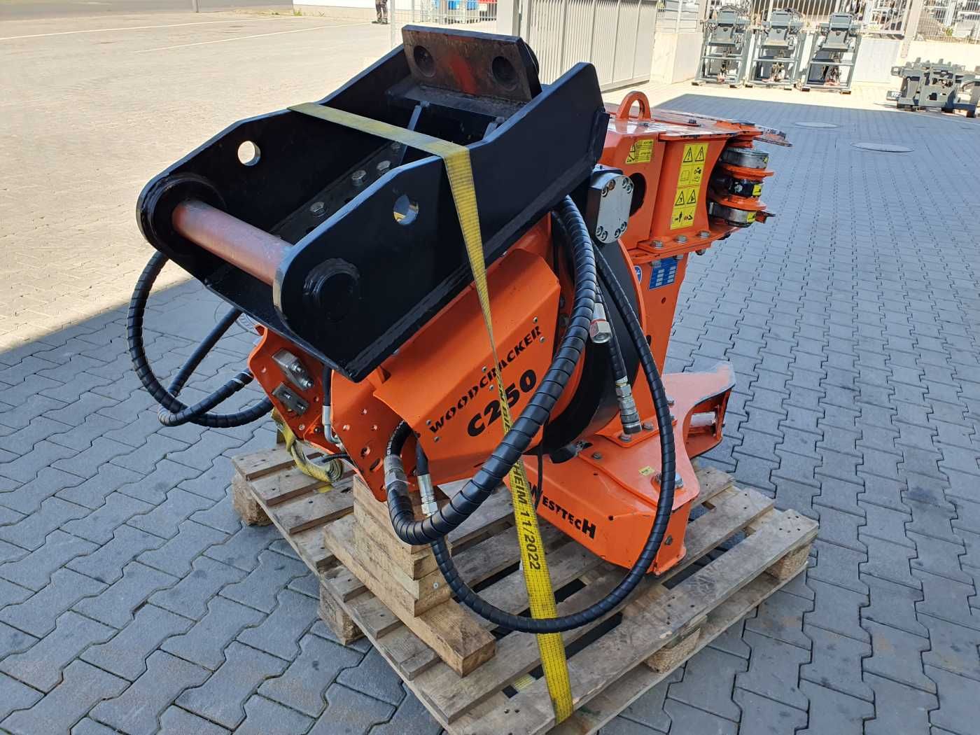 Fahrzeugabbildung Andere Westtech Woodcracker C250 Tiltator / MS10 / 2020