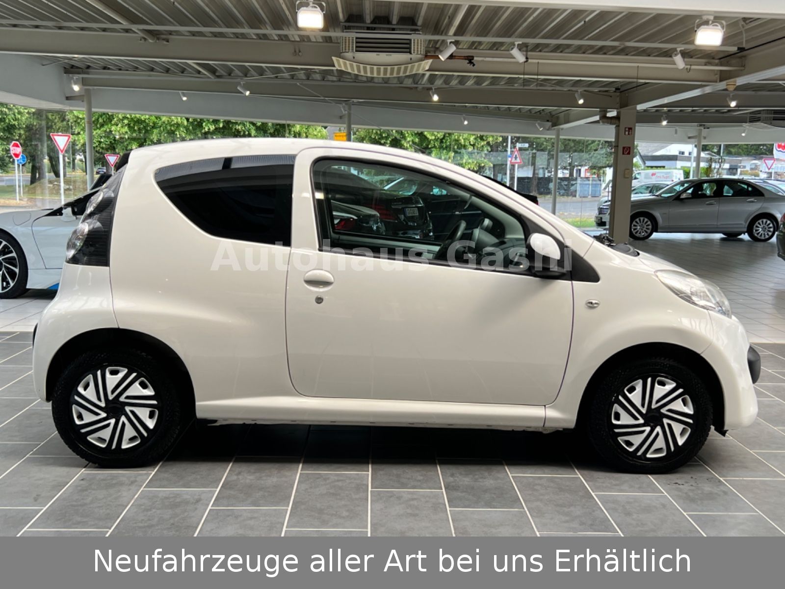 Fahrzeugabbildung Citroën C1 Style*Automatik*Klima*Allwetterreifen*Tüv-Neu