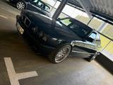 BMW e34  525 - BMW 525: Limousine, E34