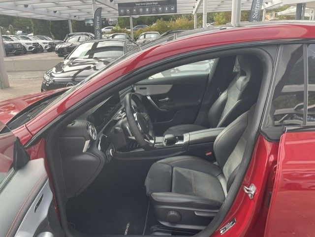 Mercedes-Benz CLA 220 d Coupé AMG MULTIBEAM DISTR. PTS NAVI foto 4