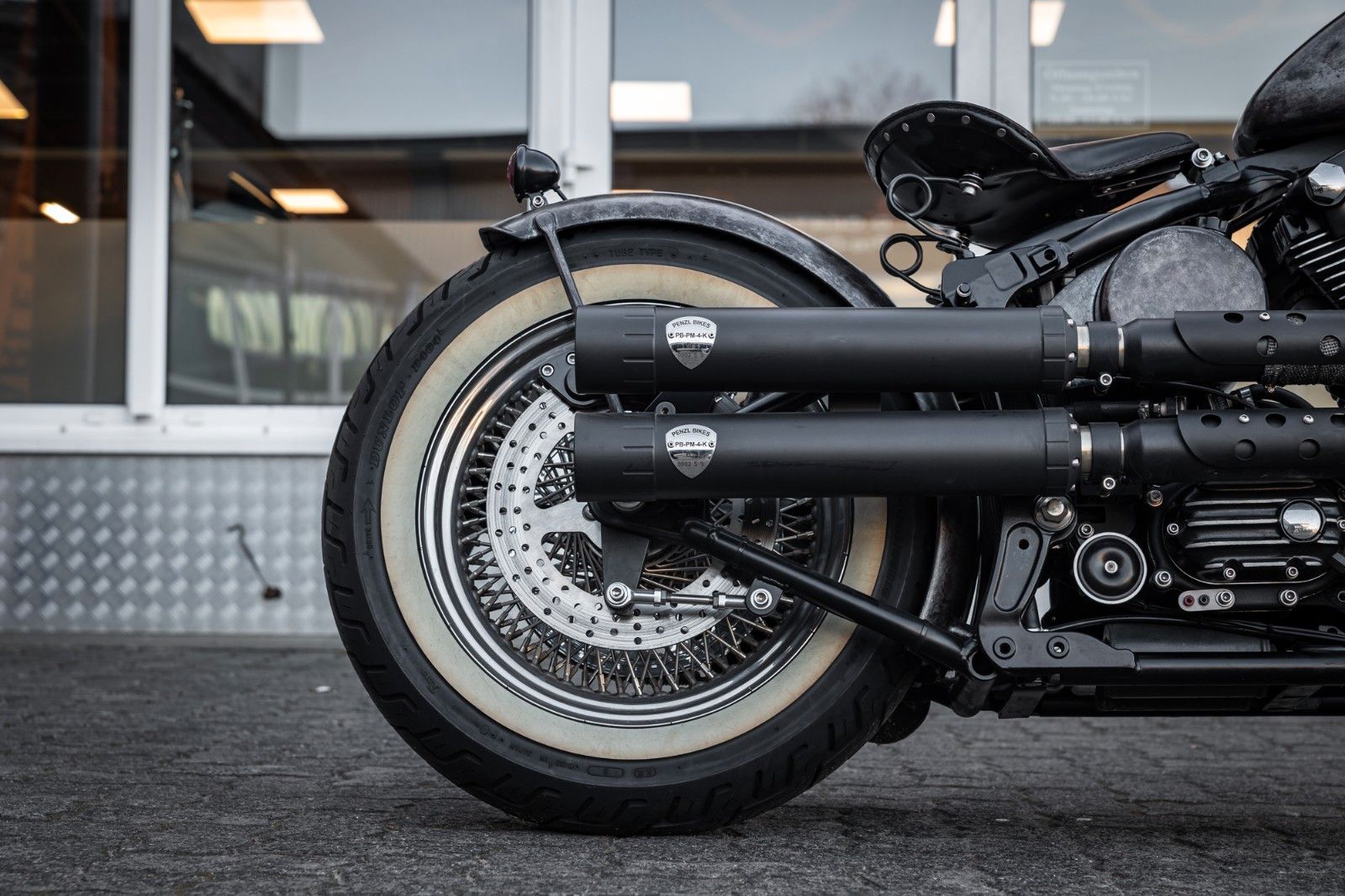 Fahrzeugabbildung Harley-Davidson Softail FAT BOY FLSTF - CUSTOM UMBAU - VERGASER