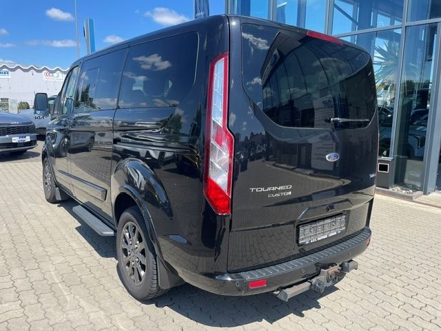 Fahrzeugabbildung Ford Tourneo Custom 320 L1 Titanium X Kamera AHK