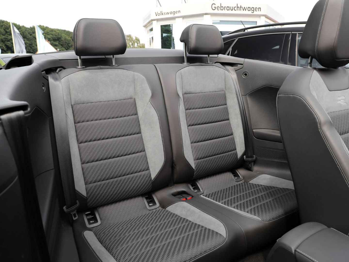 Volkswagen T-Roc CABRIO R-LINE TSI DSG NAVIPRO LM19 IQ.LIGH foto 5