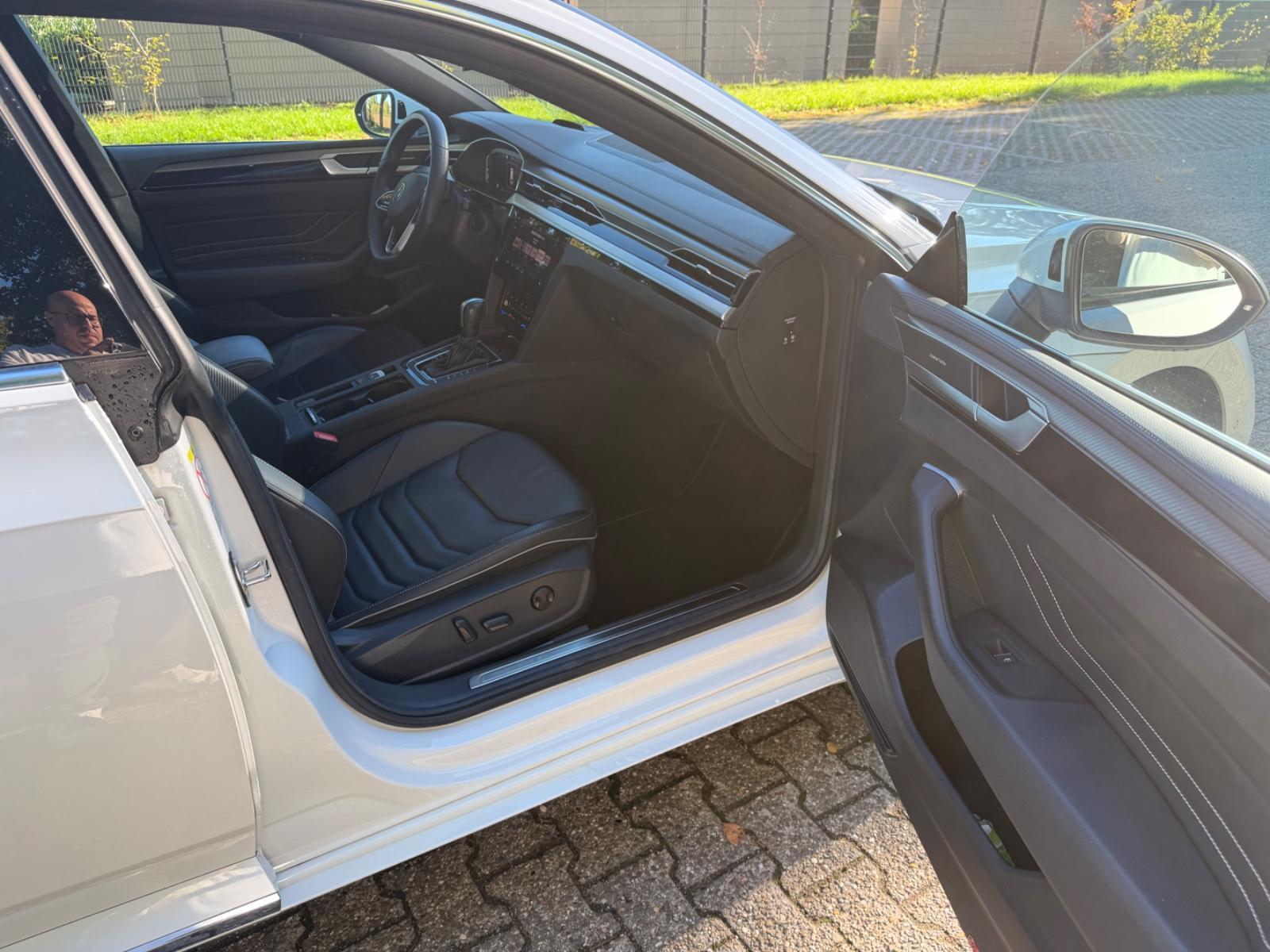 Volkswagen Arteon Shooting Brake R-Line PANO Matrix AHK STH