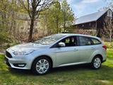 Ford Focus Turnier Business SHZ*LHZ*NAVI*PARKASSIST* - Ford Focus: Business