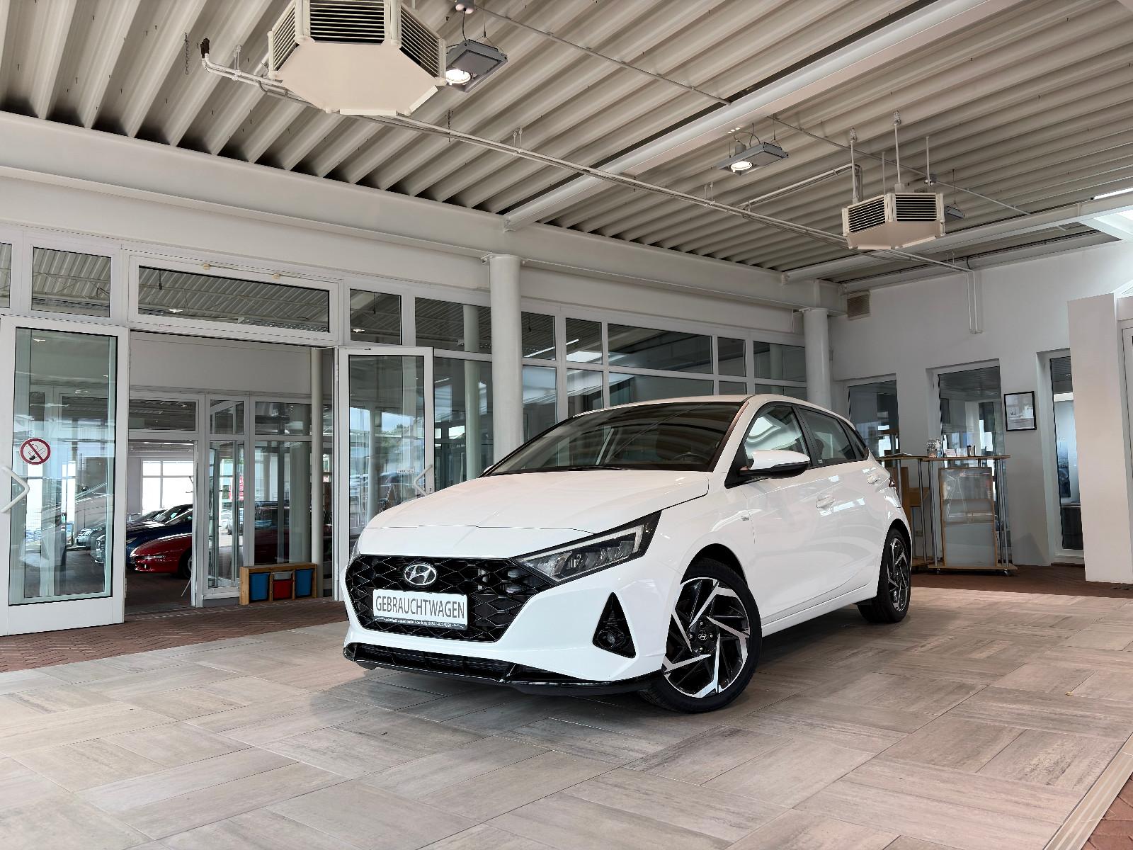 Hyundai i20 Intro Edition Mi-Hybr PDC Cam Carpl AHK