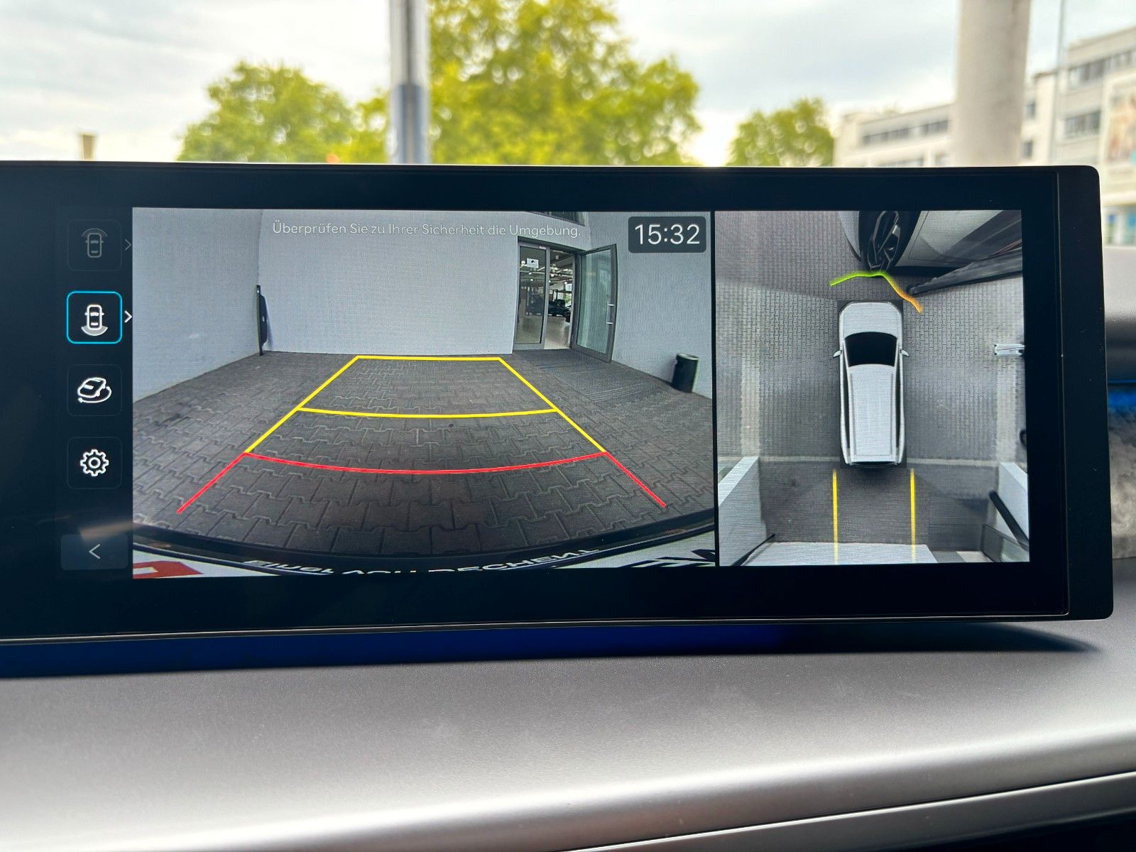 Fahrzeugabbildung Hyundai IONIQ 9 4WD 307PS Uniq/Pano/Relax-Paket!