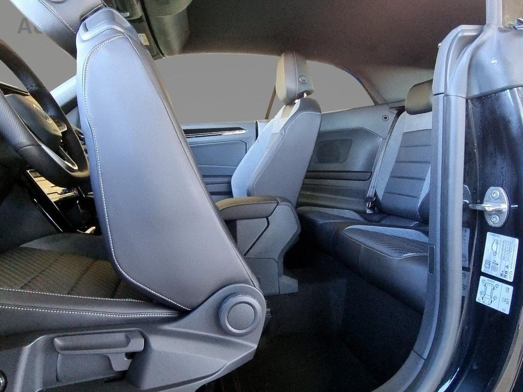 Volkswagen T-Roc 7