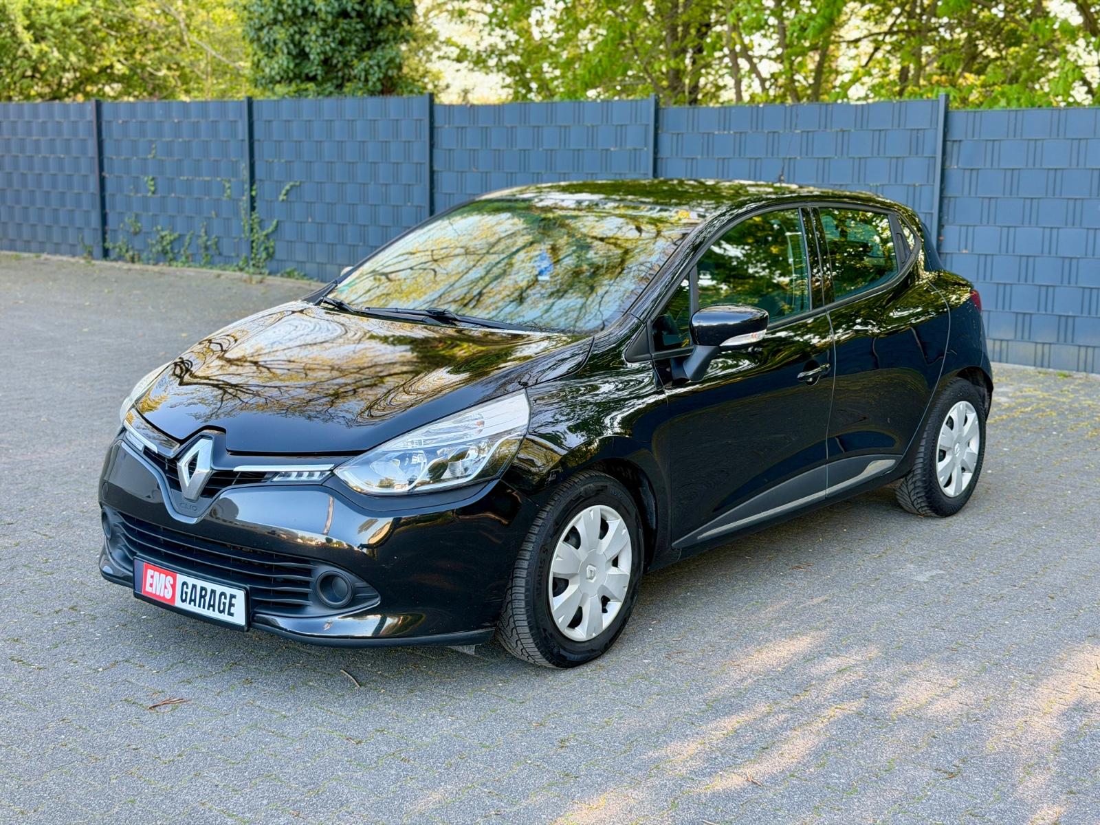 Renault Clio IV Dynamique ,Sitzheizung, Tempomat mit Tüv