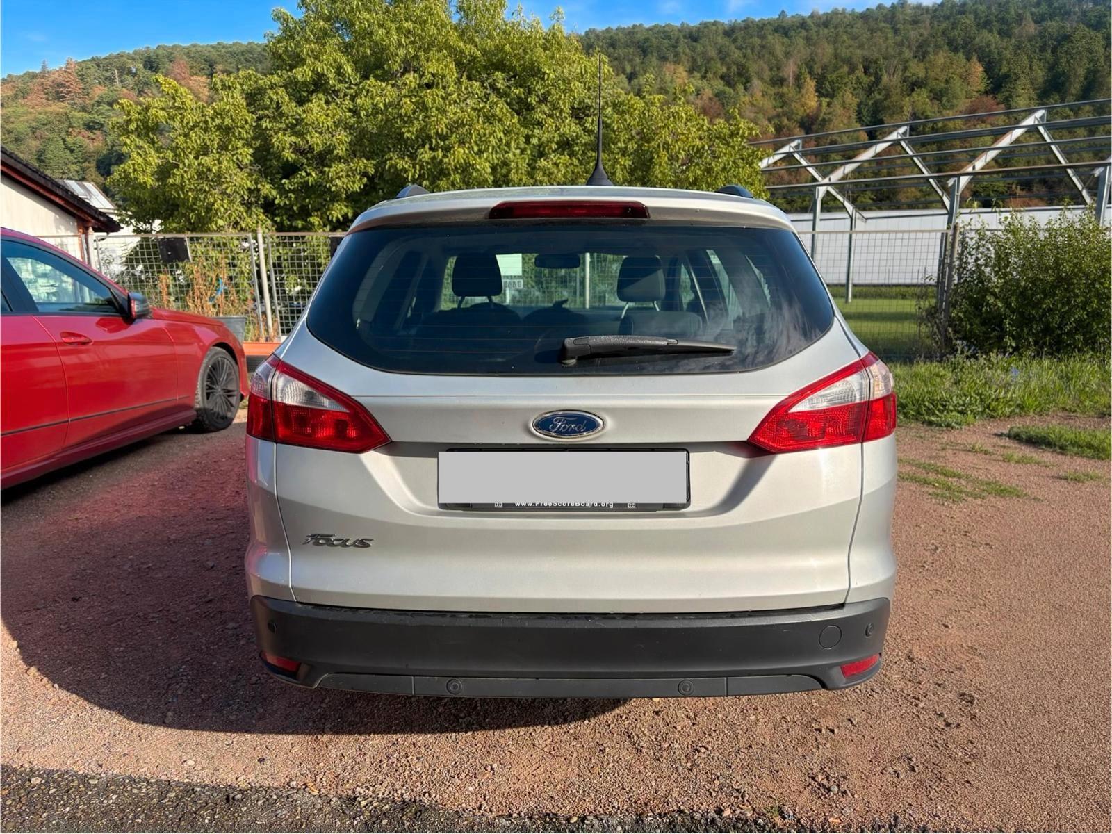 Ford Focus 2014 — engine 1.596 cm³, 125 HP (92kW)