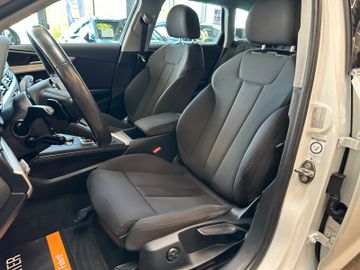 Audi A4 *ACC*AHK*NAVI*CARPLAY*2-ZONEN*SZHZ*LED*