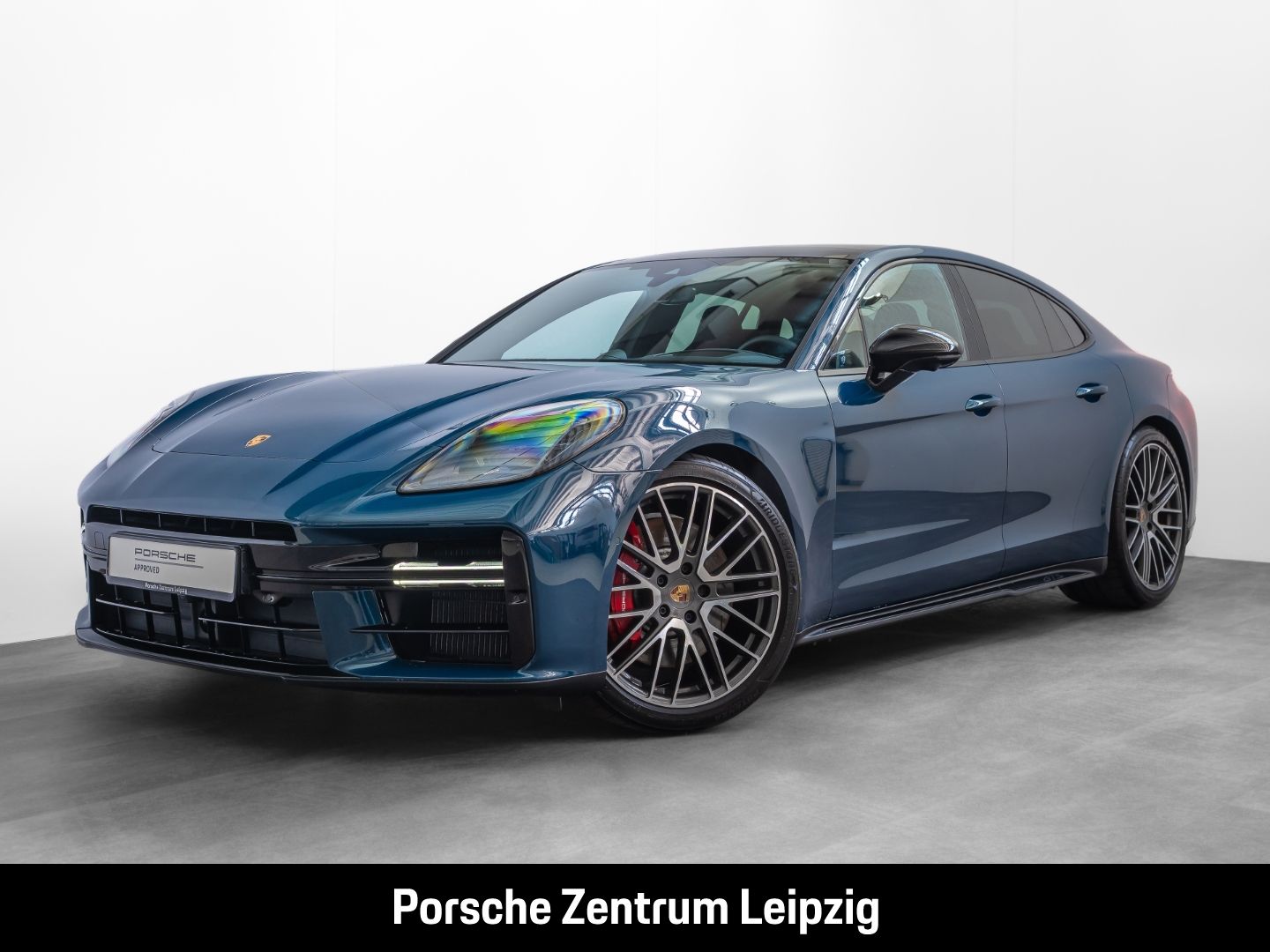 PORSCHE Panamera GTS Burmester InnoDrive HA-Lenkung