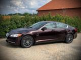 Jaguar XF 3.0 V6 Diesel Premium Luxury Premium Luxury - Jaguar XF: Rot, Limousine