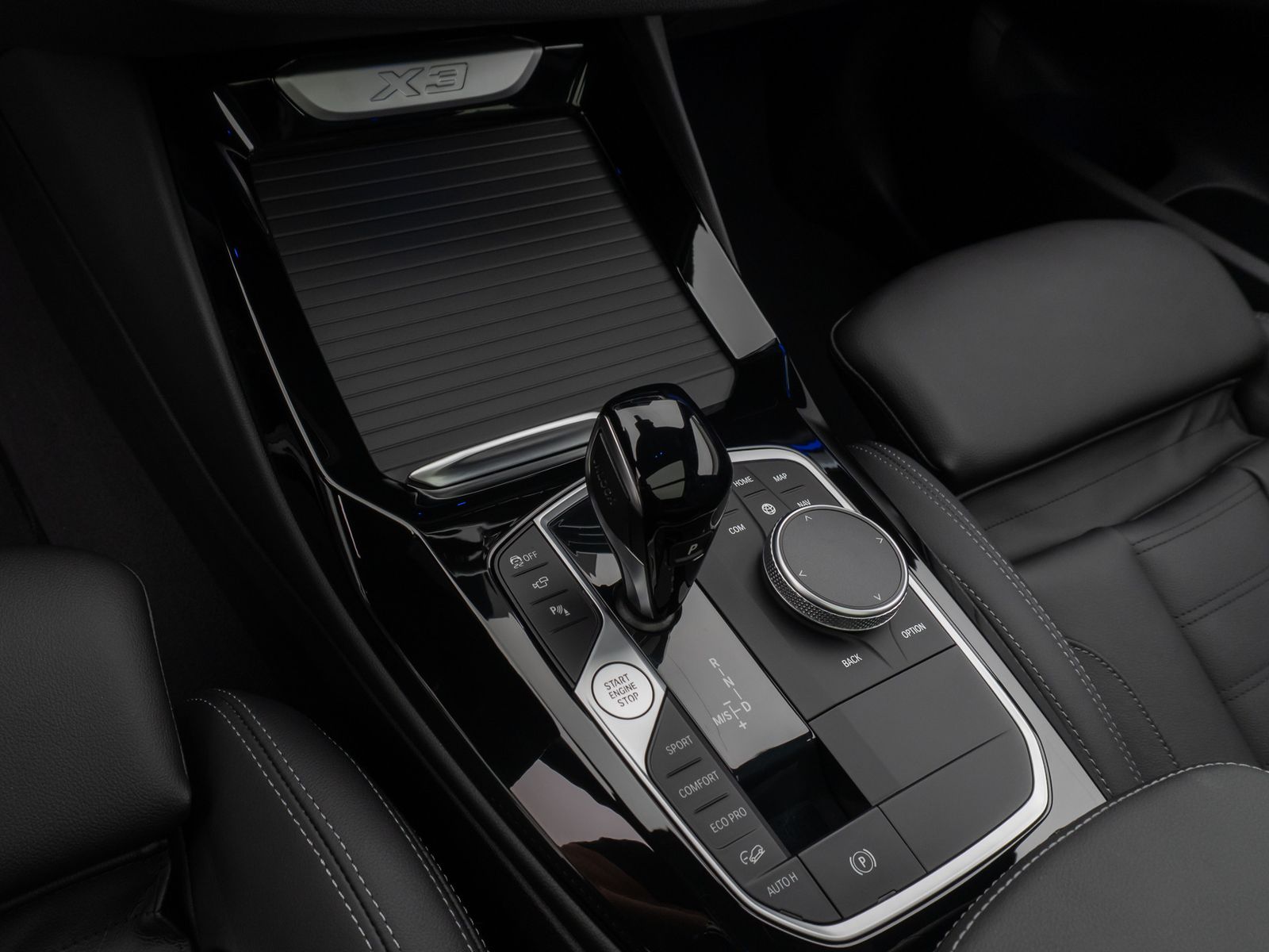 Fahrzeugabbildung BMW X3 xD20i M Sport 360° Laser DAB DispKey Panorama