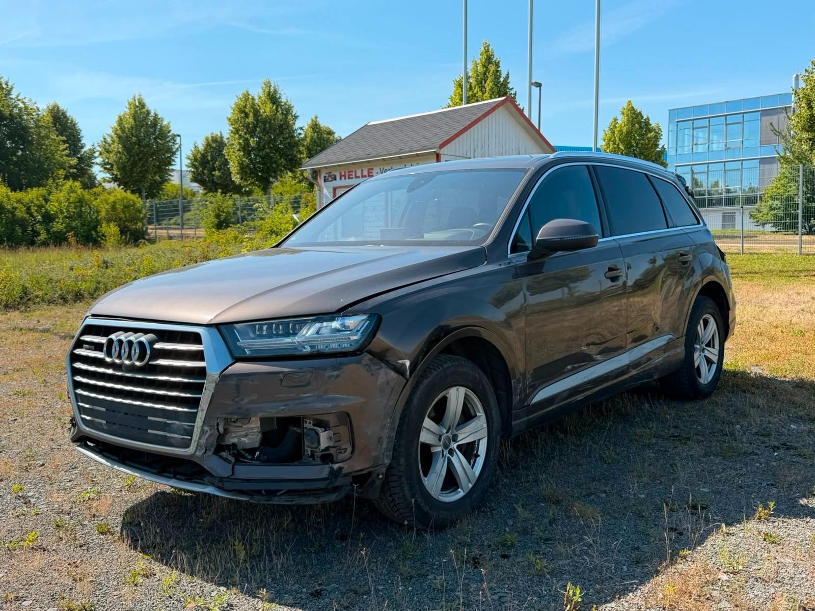 Audi Q7 3.0 TDI quattro*HUD+AHK+MATRIX+360°*