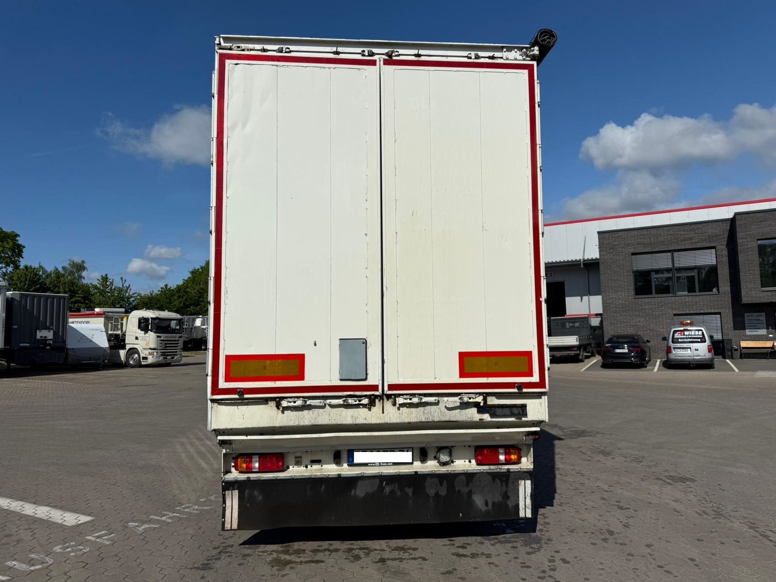 Fahrzeugabbildung Reisch Schubboden 92m³ 1+3 Achse liftbar TÜV Neu