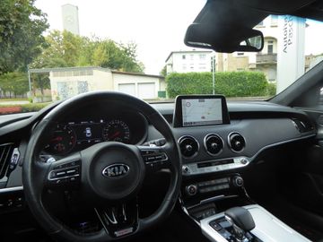 Kia Stinger 3.3 T-GDI AWD OPF GT Nappa Leder Navigat