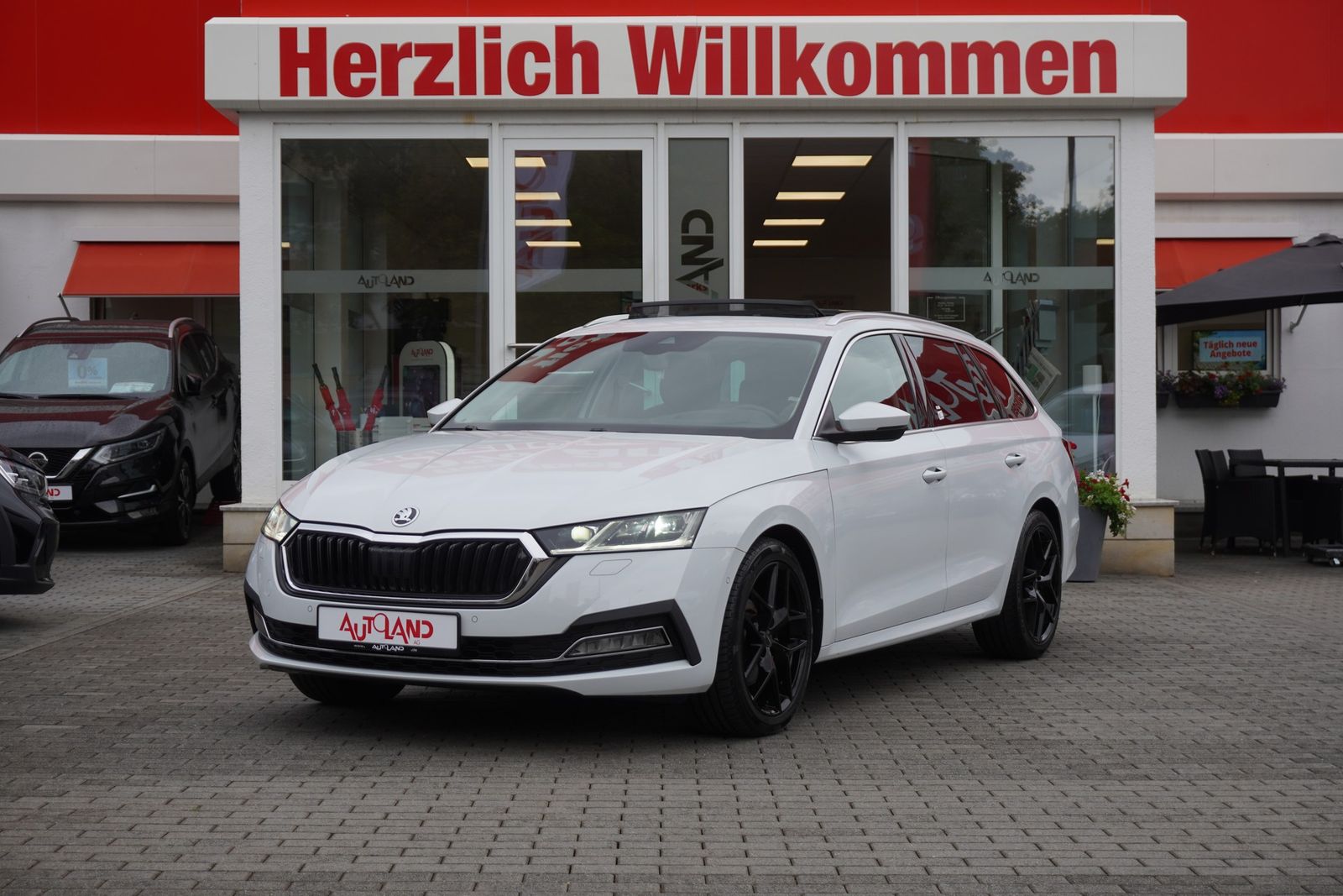 Skoda Octavia Combi 1.5 TSI First Edition LED Navi ACC foto 2