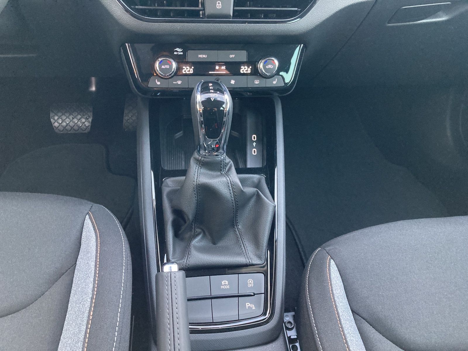 Fahrzeugabbildung SKODA Scala Selection LED, Navi, ACC, LED-Scheinwerfer