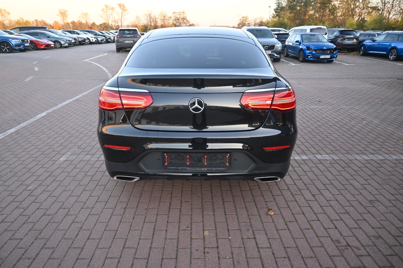Fahrzeugabbildung Mercedes-Benz GLC 300 GLC Coupe 4Matic*AMG Line*LED*