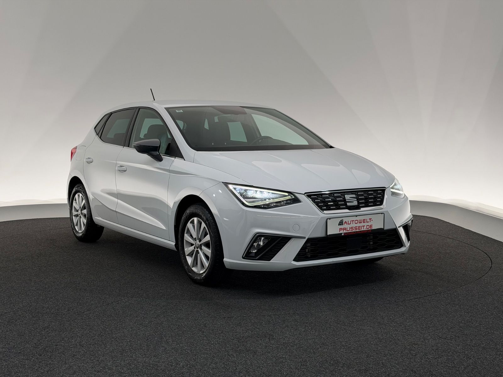 Gebrauchtwagen Seat Ibiza Ibiza 1.0 TSI*XCELLENCE*LED-WLAN-APP-KESSY-TEMPO in Fulda