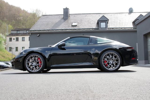 Porsche 992.2 Targa 4S*ACC,BOSE,Chrono,Sitzlüftung,14-W.