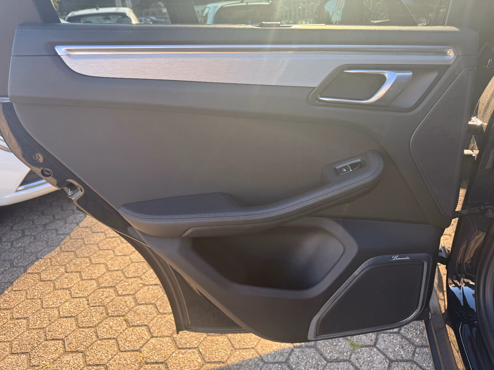 Porsche Macan Turbo*ACC*CAM*AHK*PANO
