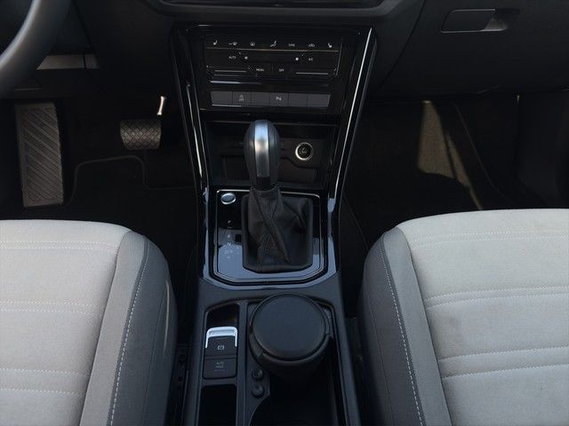 Fahrzeugabbildung Volkswagen Touran Highline 2.0 TDI 110 kW *Rückfahrkamera*