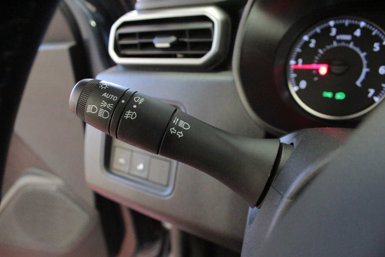 Fahrzeugabbildung Dacia Duster TCe 100 ECO-G Journey  LPG / Benzin
