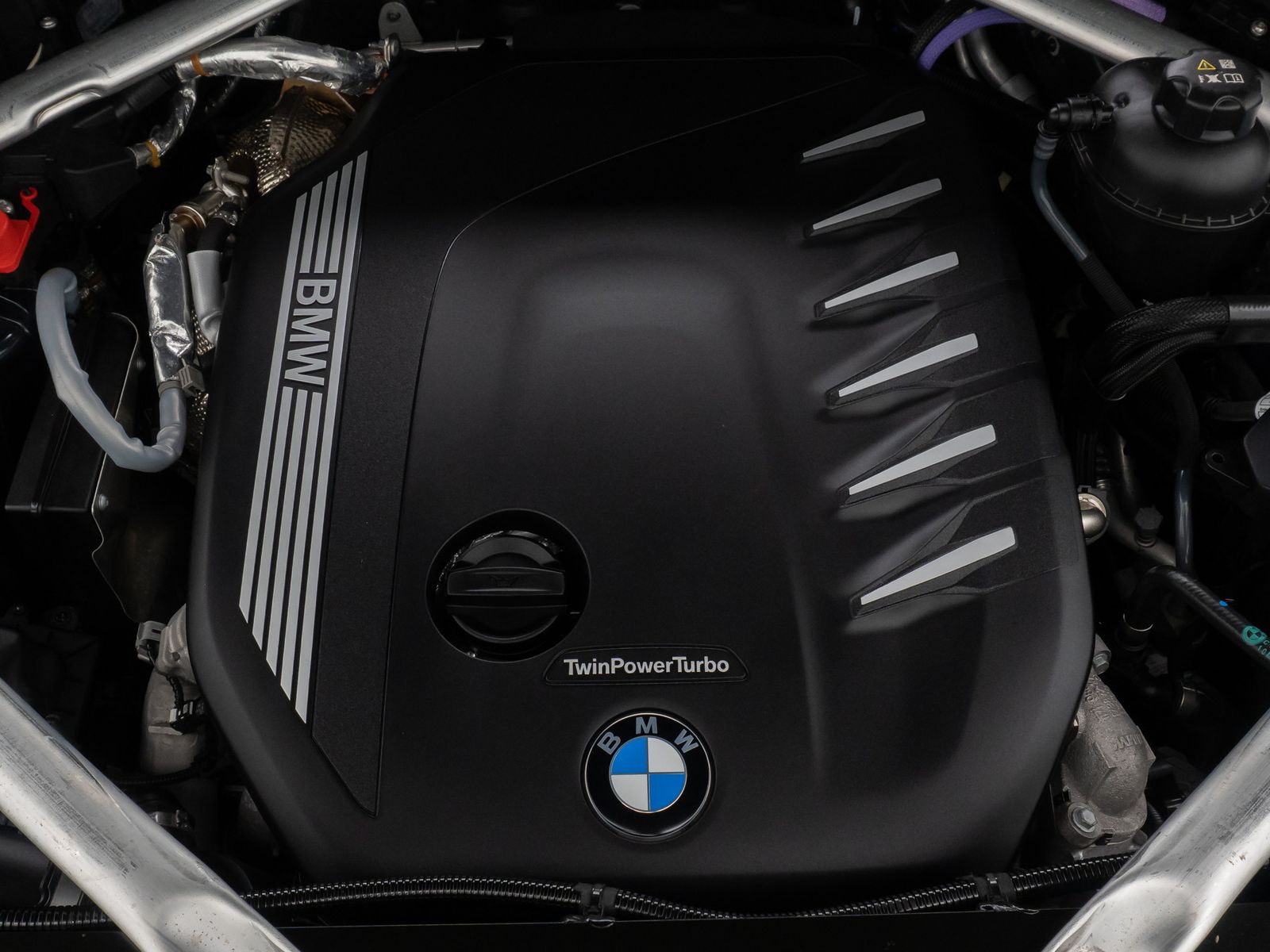 Fahrzeugabbildung BMW X5 xD30d M Sport HUD DAB DisplayKey HiFi 22Zoll