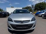 Opel Astra J Sports 1.4i Tourer Fun *Automatik,1HAND* - Opel Astra: Fun