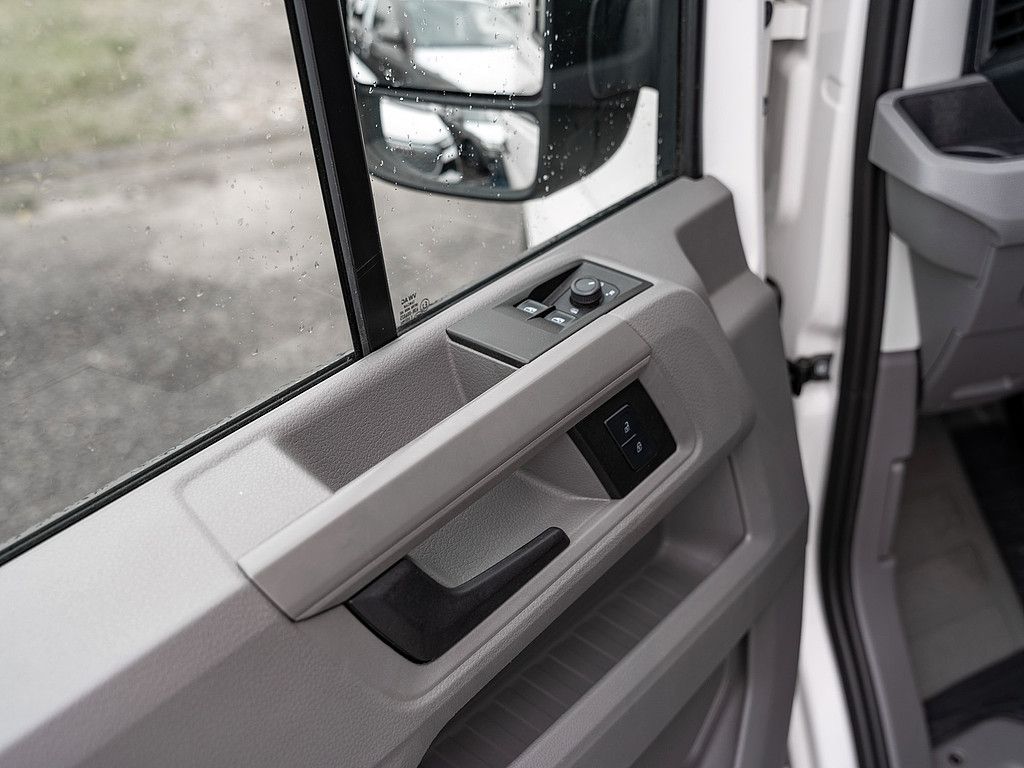 Fahrzeugabbildung Volkswagen Crafter 35 2.0 TDI Lang Hoch NAVI KAMERA APP-CON