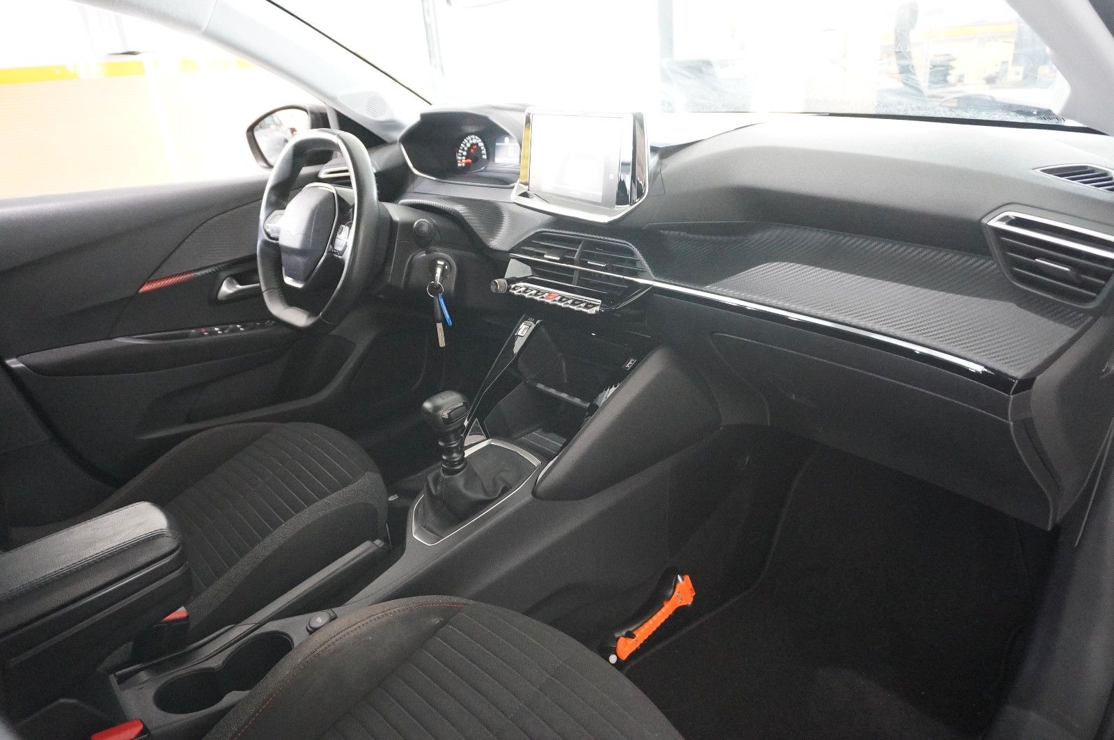Fahrzeugabbildung Peugeot 208 1.2 ACTIVE PACK NAVI/LED/SPORT/PDC/TEMP./ASS