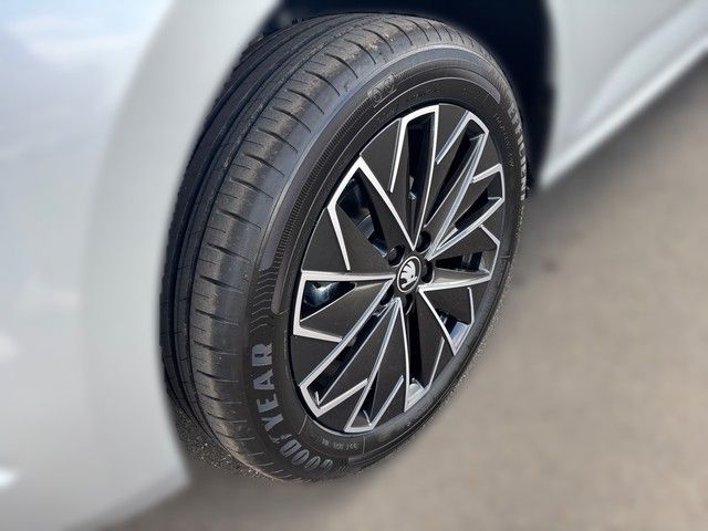 Fahrzeugabbildung SKODA Kamiq 1.0 TSI Tour +AHK+BHZFS+NAVI+SHZ
