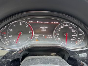 Audi A8 - 7