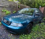 Audi A4 1.6 -