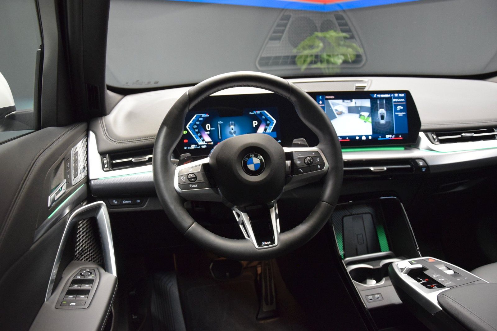 Fahrzeugabbildung BMW X1 18 i sDrive M Sport Pano LED Leder h/k Memory
