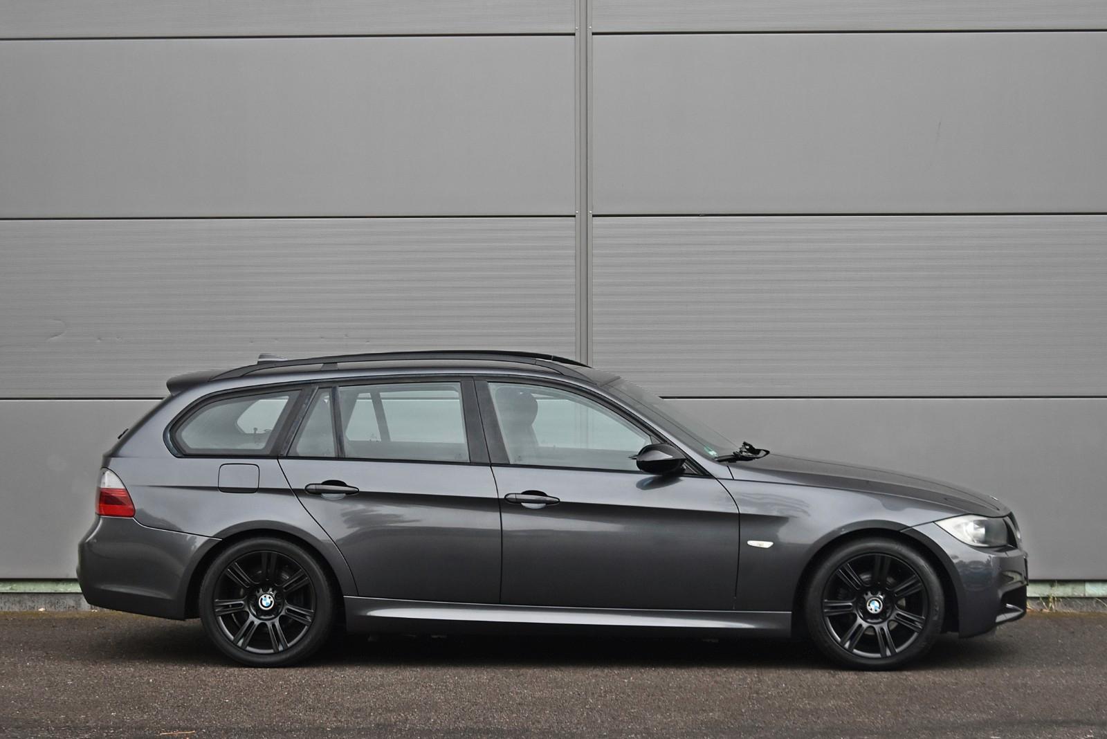 BMW 320i TOURING 150CH M SPORT