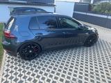 Volkswagen Golf 2.0 TSI OPF DSG GTI Performance GTI Per... - mit Benzin-Antrieb: Blau, Alcantara, Panorama-Dach