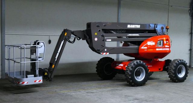 Manitou 160 ATJ 4x4x4 - 16.5m / seitlich 9.5m