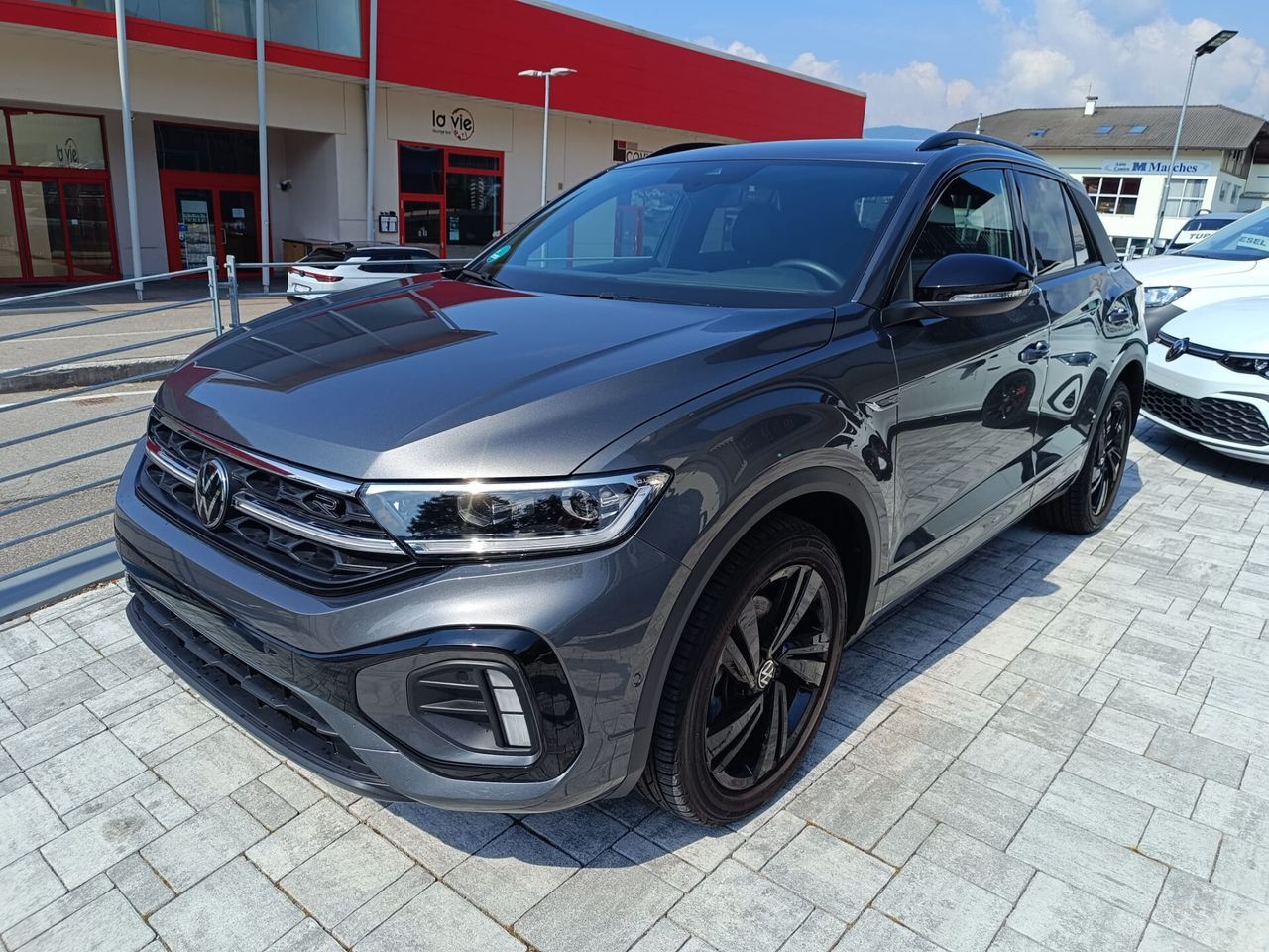 Volkswagen VOLKSWAGEN T-ROC 2.0 TDI 150CV 4MOTION R-LINE 4X imagem 3