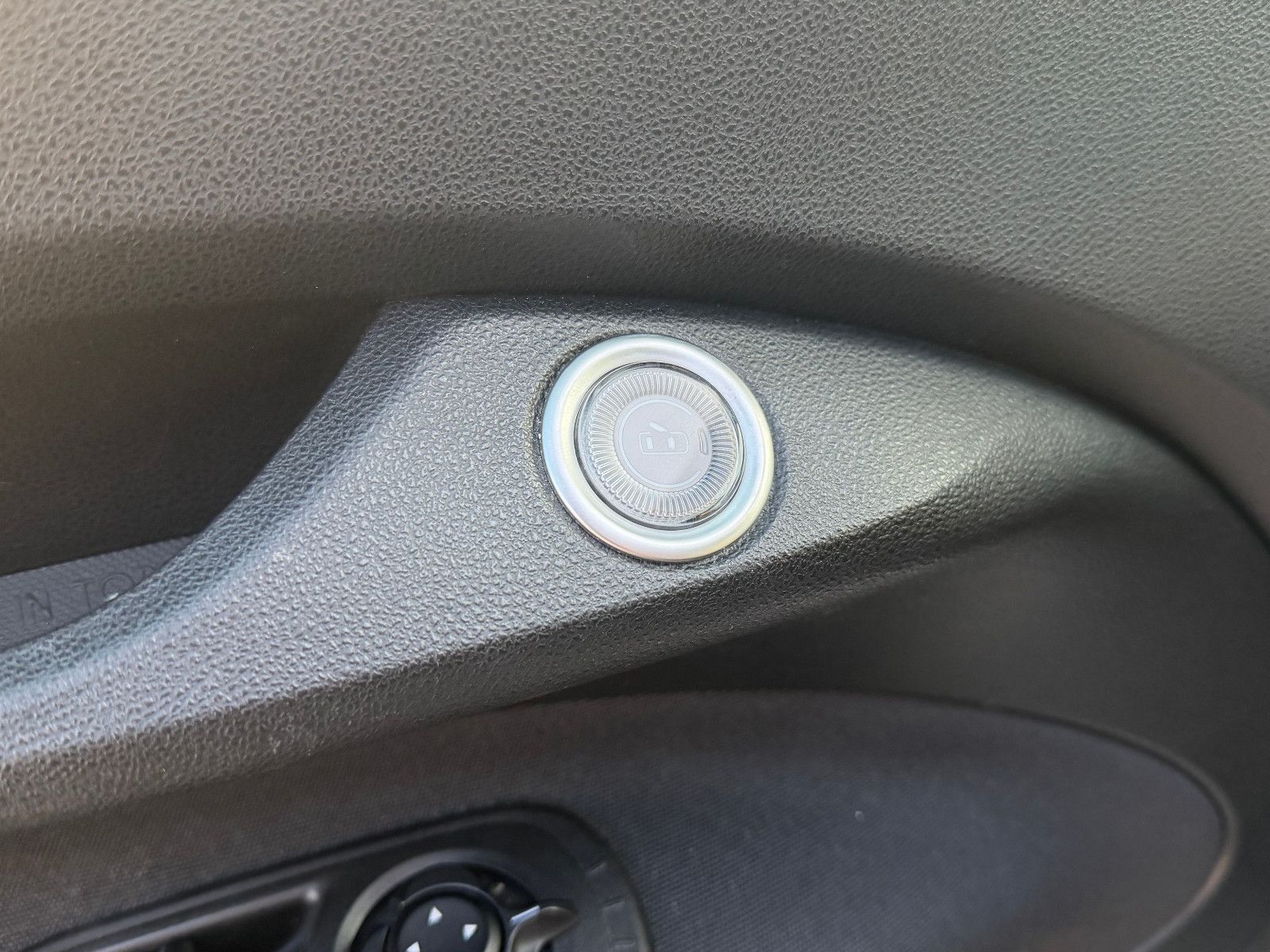 Fahrzeugabbildung Fiat 500e/TEMPOMAT/APPLE/KLIMA/SPURHALTEASSISTE