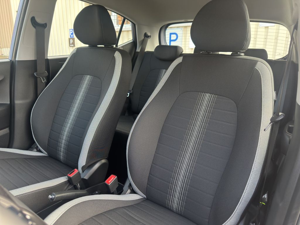 Hyundai i10 1.0 AUTOMATIK TREND + NAVIGATION