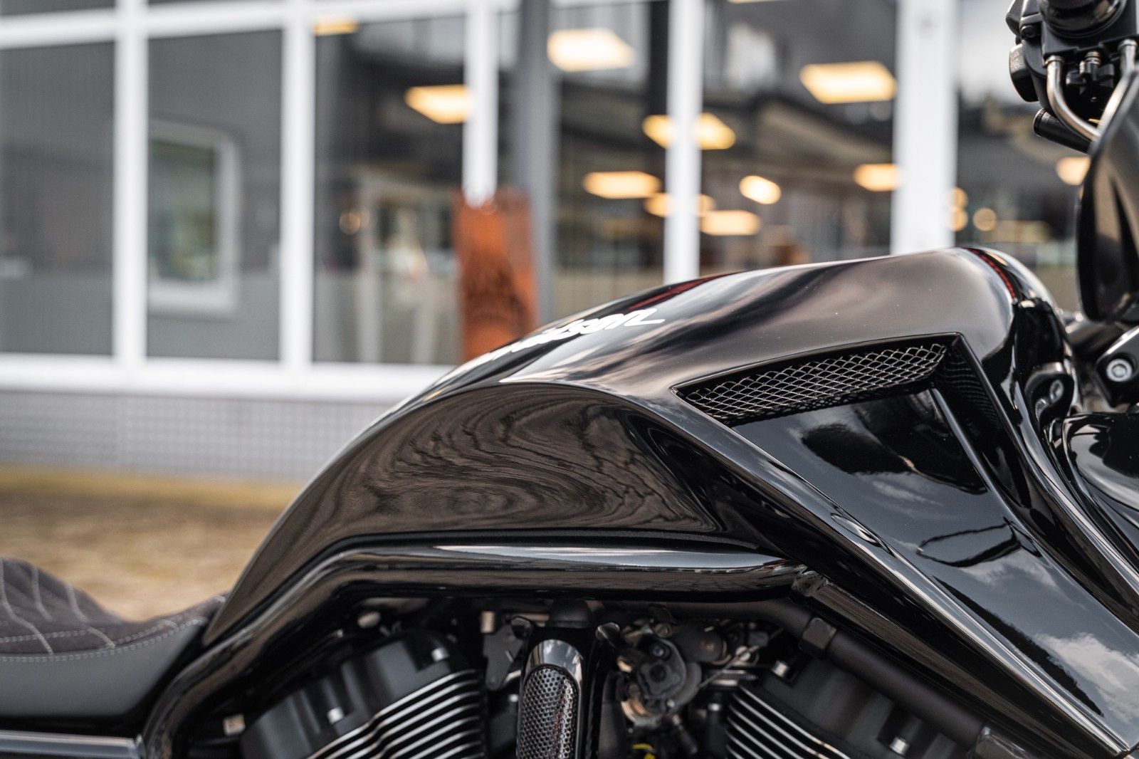 Fahrzeugabbildung Harley-Davidson VRSCDX Night Rod Special AIRRIDE 280 BadBoyCusto